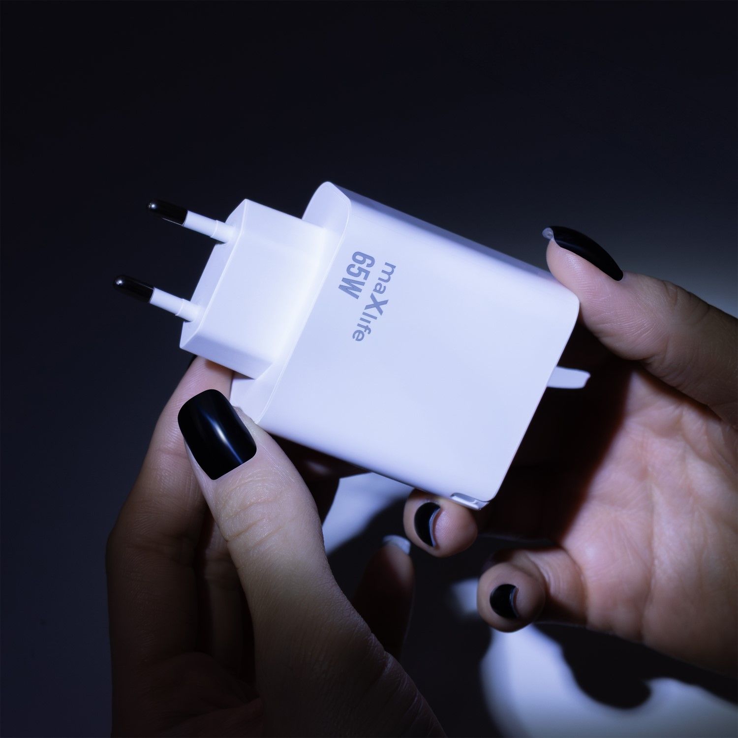 Maxlife MXTC-09-65ACC GaN hálózati gyorstöltő – 65W, 2× USB-C PD + 1× USB-A QC, fehér – 5. kép