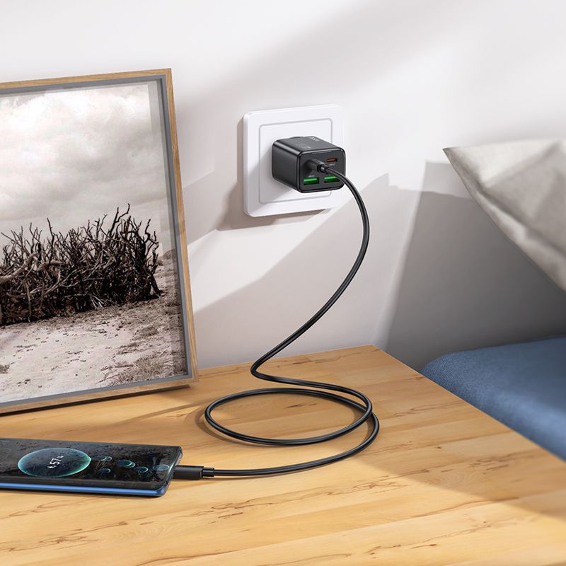 Hoco N56 30W gyorstöltő 4 porttal – 2× USB-C + 2× USB-A, PD, QC3.0, USB-C kábel mellékelve – 7. kép